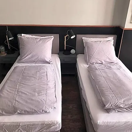 Bed & Breakfast Red Light